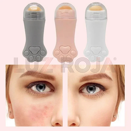 Cat paw shaped oil absorbent roller