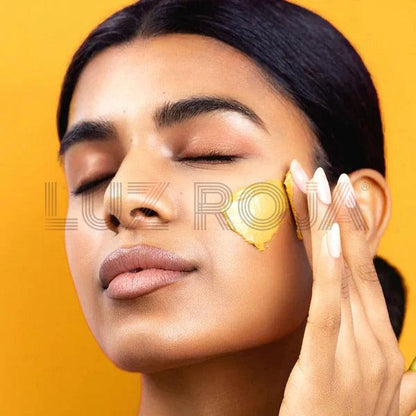 Turmeric and Vitamin C Face Mask